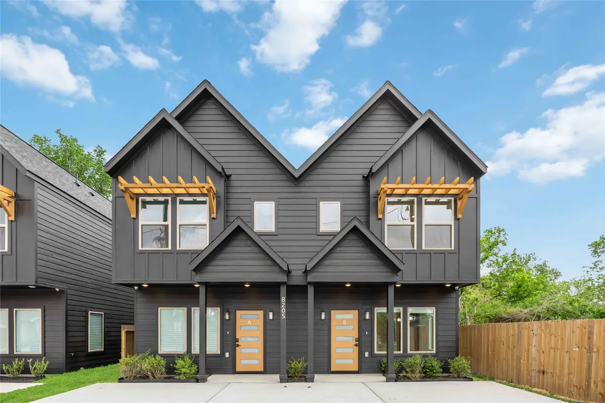 8205 Safebuy Street #A/B, Houston, TX 77028 - #1
