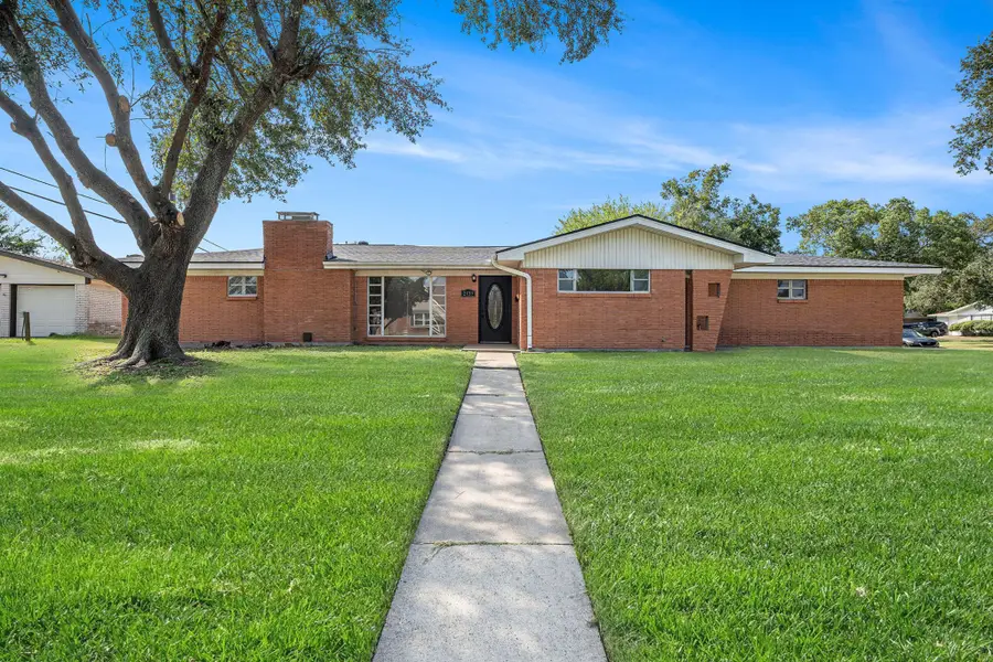 2439 11th Street N, Texas City, TX 77590 - Image #2