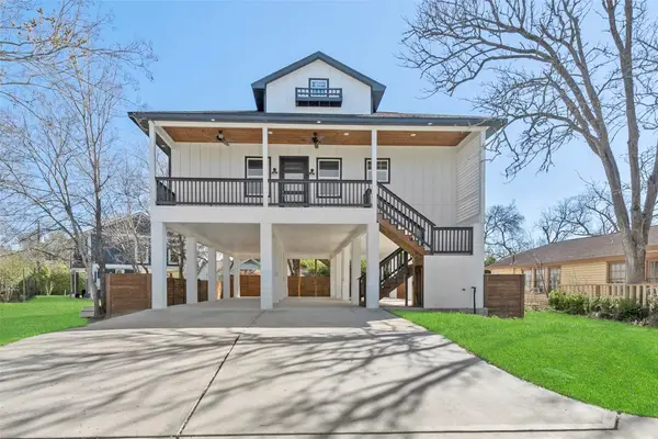 3133 Hamilton St, La Porte, TX 77571