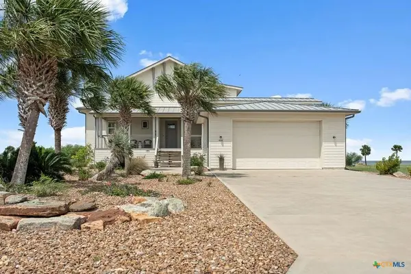 460 Bay Club Drive, Seadrift, TX 77983