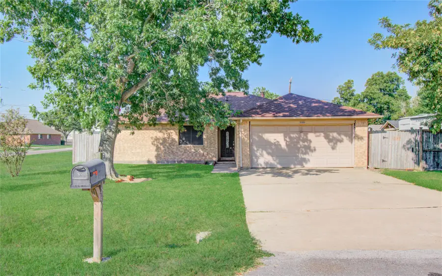 830 S 6th Street, La Porte, TX 77571 - Image #2