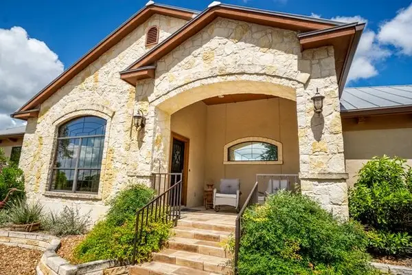 1112 Kendall Jackson, Comfort, TX 78013