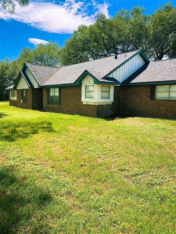 3119 Cr 289, East Bernard, TX 77435