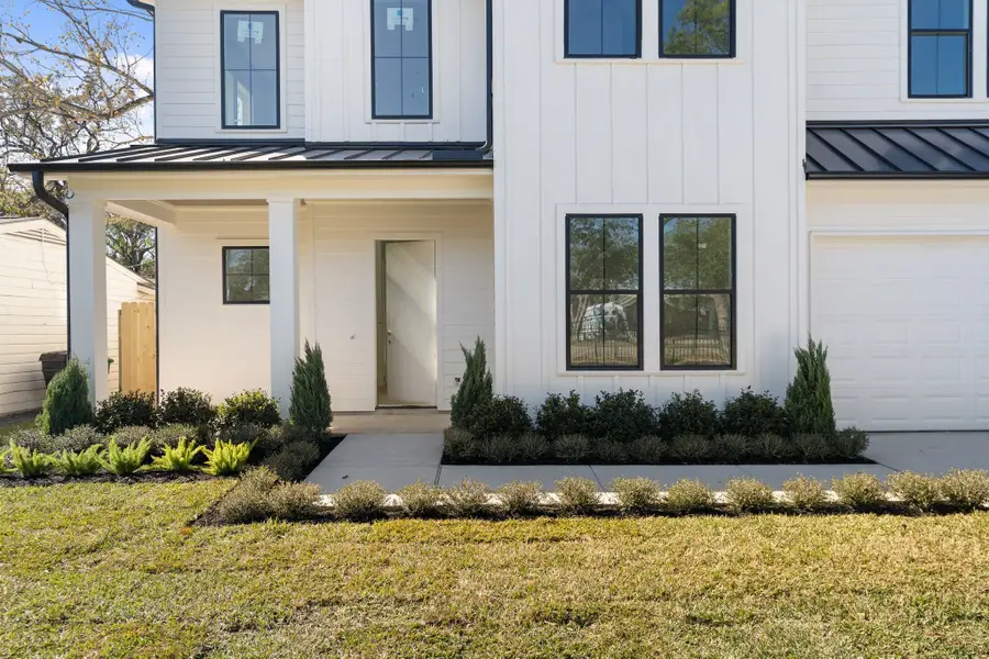 4311 Piney Woods Drive, Houston, TX 77018 - Image #2