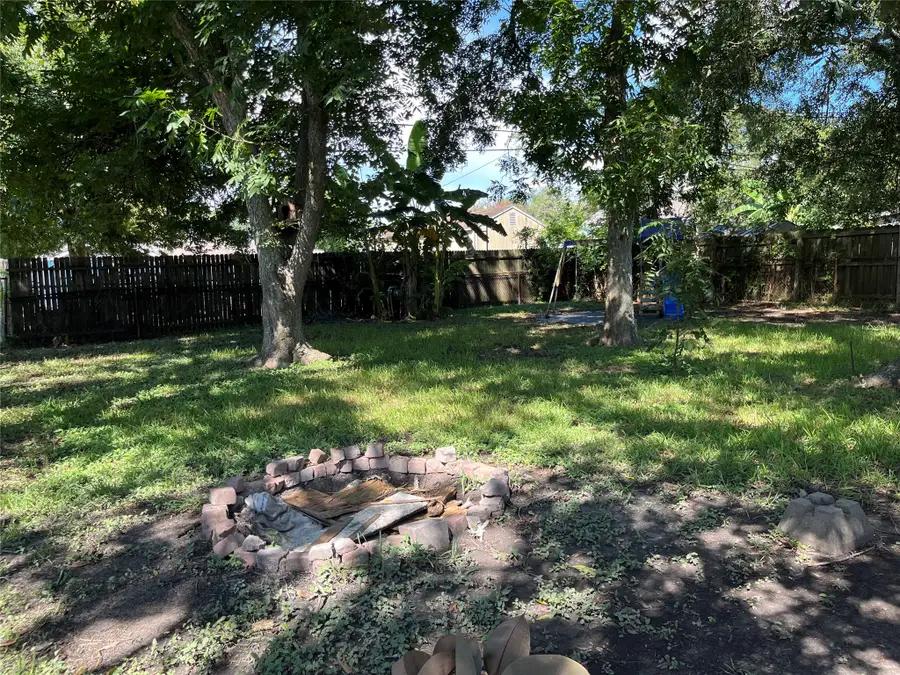 508 Honeysuckle Drive, La Marque, TX 77568 - #2