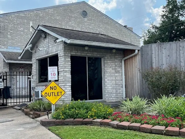 17585 Red Oak Drive #7585, Houston, TX 77090 - Image #1