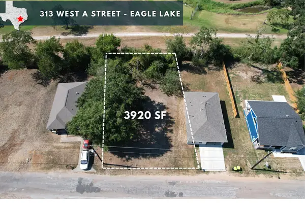 313 W A Street, Eagle Lake, TX 77434