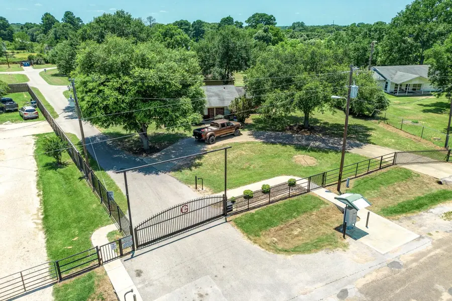 37557 Meadowview Drive, Hempstead, TX 77445 - #2