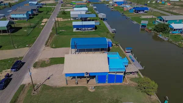 157 County Road 202, Sargent, TX 77414