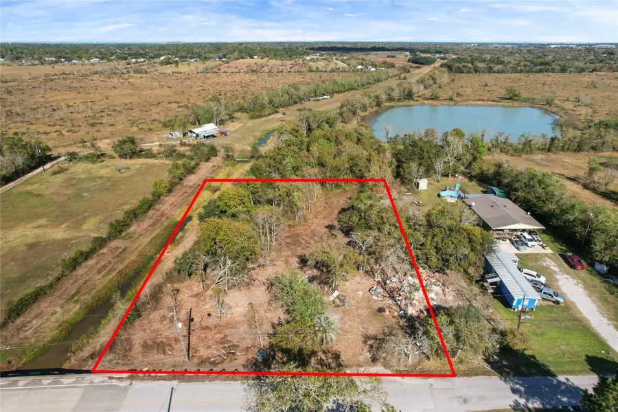 8903 Baker Street, Santa Fe, TX 77510 - Image #2