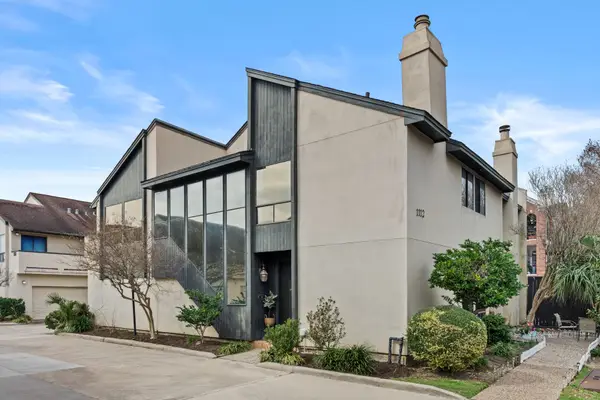 1112 Bering Drive #66, Houston, TX 77057