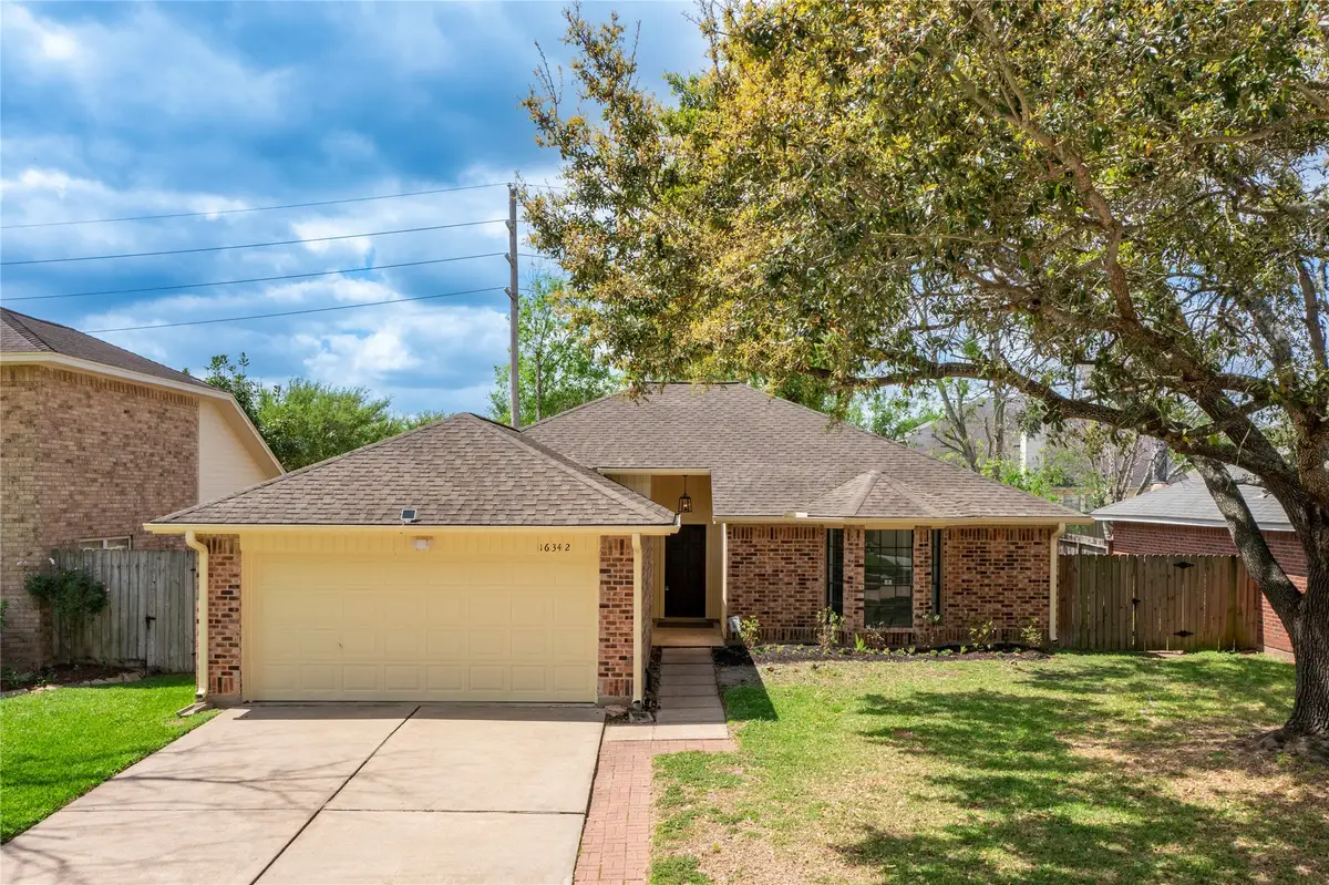 16342 Maple Downs Ln, Sugar Land, TX 77498 - #1