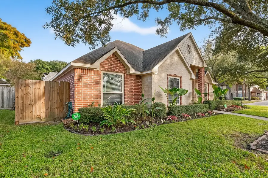 9102 S Pass Lane, Houston, TX 77064 - Image #2