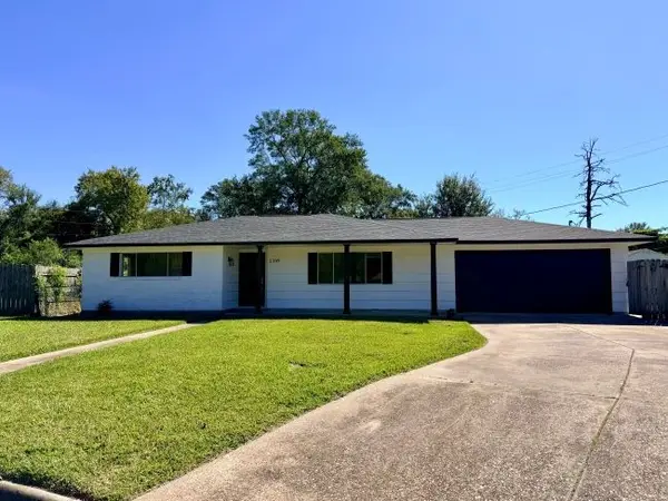 2309 Tilley Circle, Orange, TX 77630