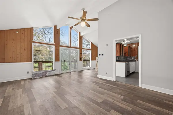 710 Pony Lane, Wallis, TX 77485