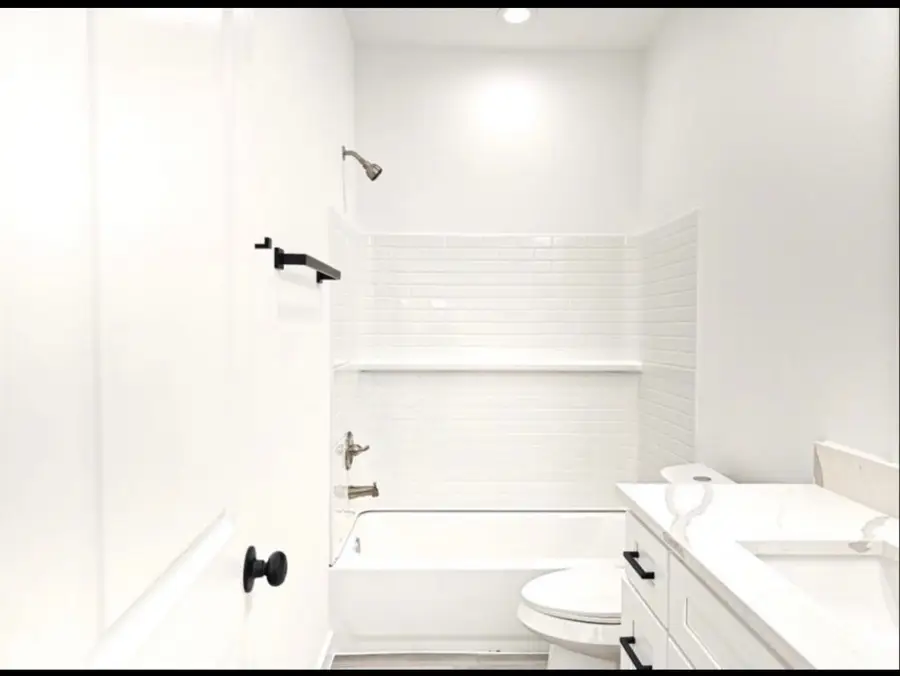 8414 Peach Tree Street #B, Houston, TX 77016 - #3