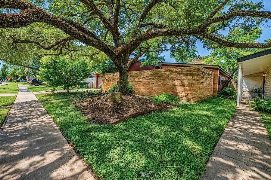6226 Birdwood Road, Houston, TX 77074 - #2