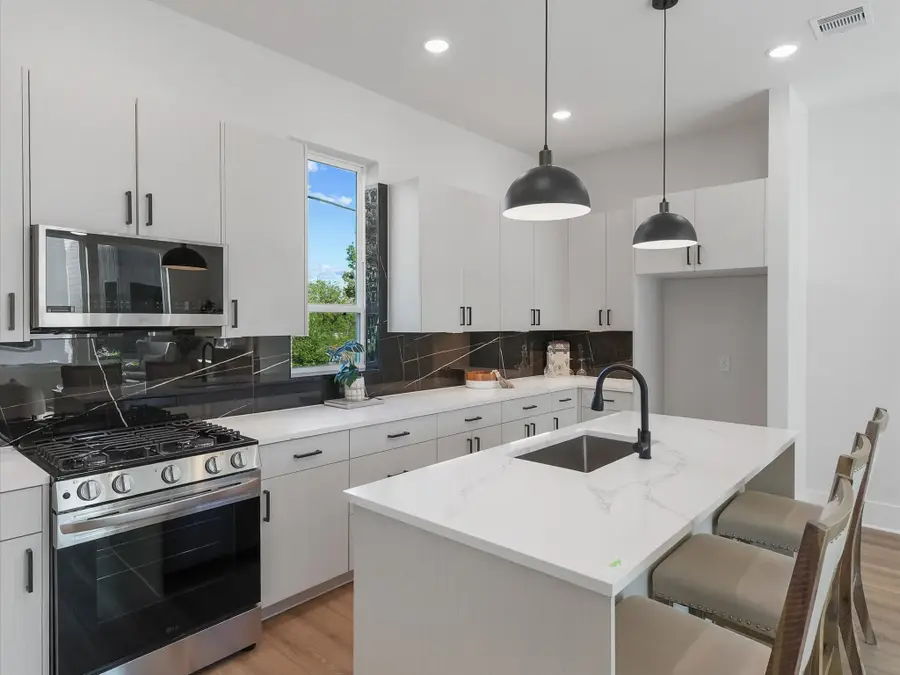 4709 Thornton Villas Lane, Houston, TX 77018 - #3