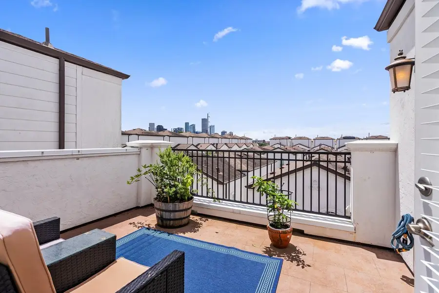 637 Middle Street, Houston, TX 77003 - #2
