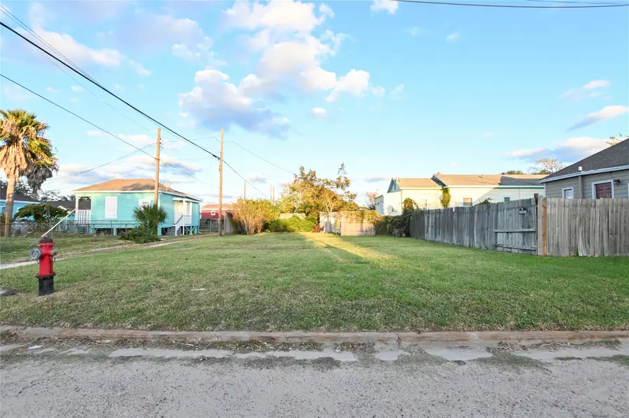 1314 42nd Street, Galveston, TX 77550 - Image #3