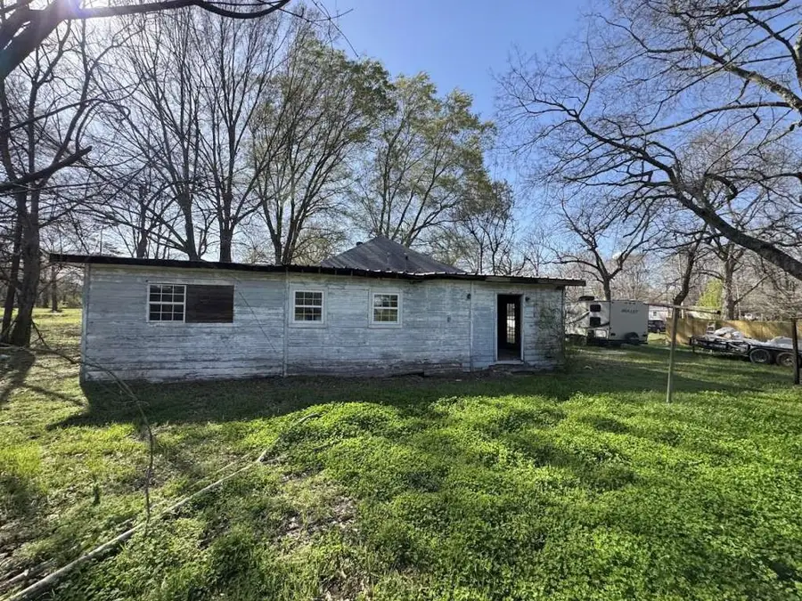 332 Houston Street, Maud, TX 75567 - Image #2