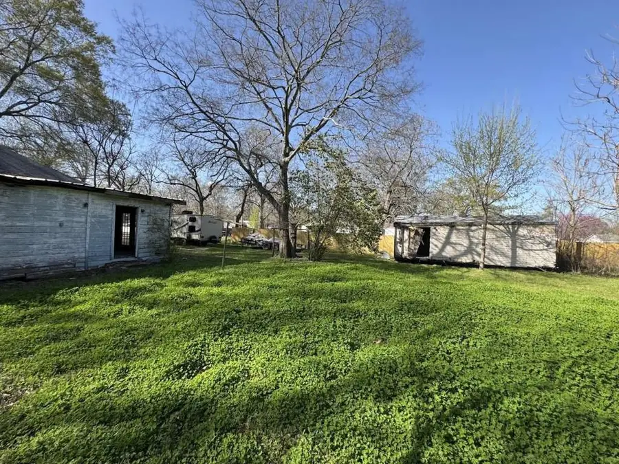 332 Houston Street, Maud, TX 75567 - Image #3