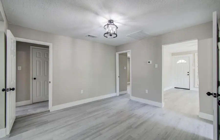 1007 San Jacinto Street, Highlands, TX 77562 - Image #3