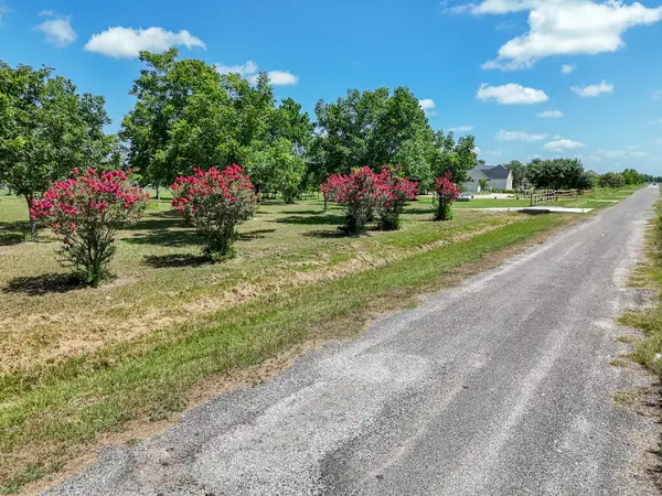 7663 Bobwhite Street, Brookshire, TX 77423