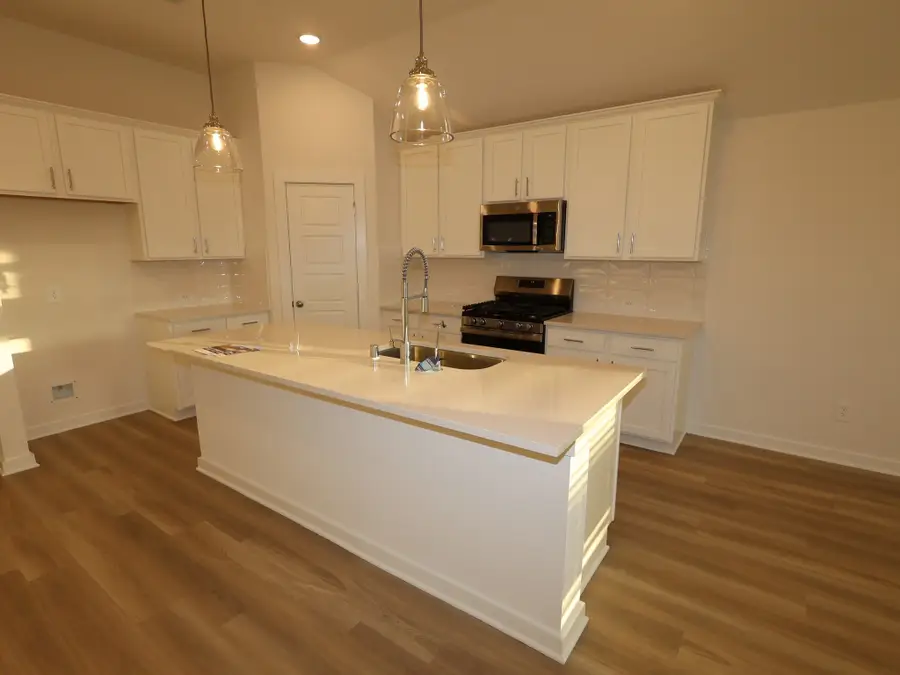 982 Garden Path Drive, Willis, TX 77378 - Image #2