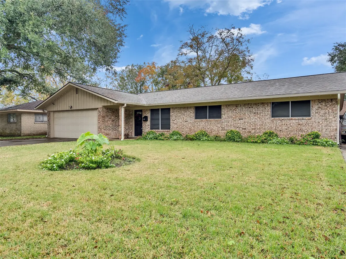 2825 Encino Avenue, Bay City, TX 77414 - Image #1