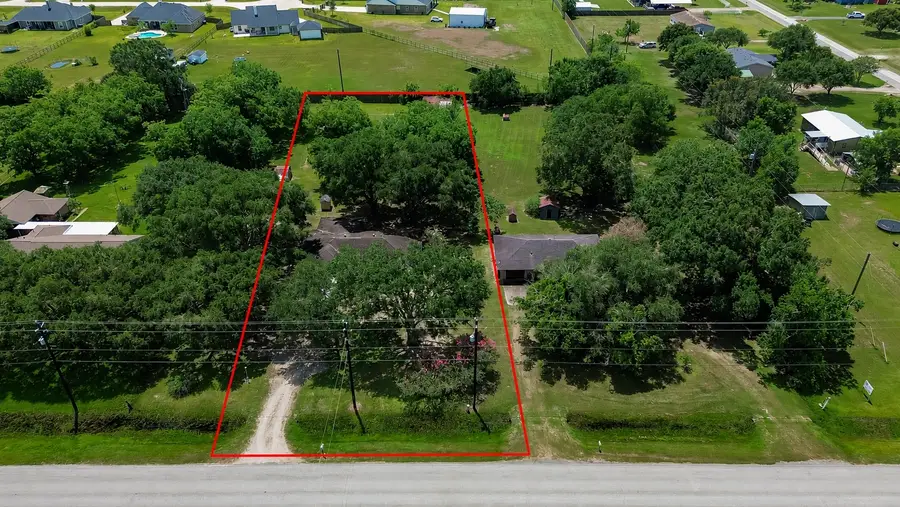 11105 Needville Fairchilds Road, Needville, TX 77461 - #2