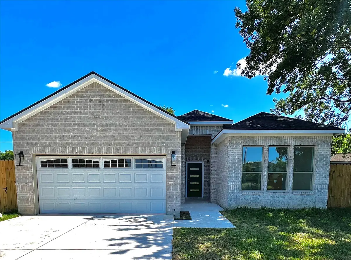10127 Grover Ln, Houston, TX 77041 - #1