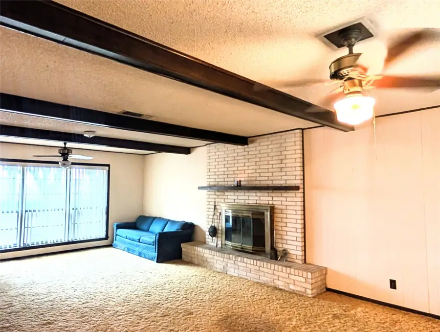 4779 Mixville Road, Sealy, TX 77474 - Image #3