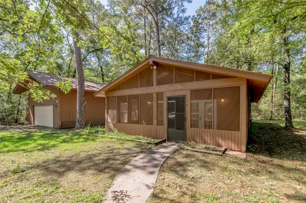 28633 Shawnee Court, Huntsville, TX 77320