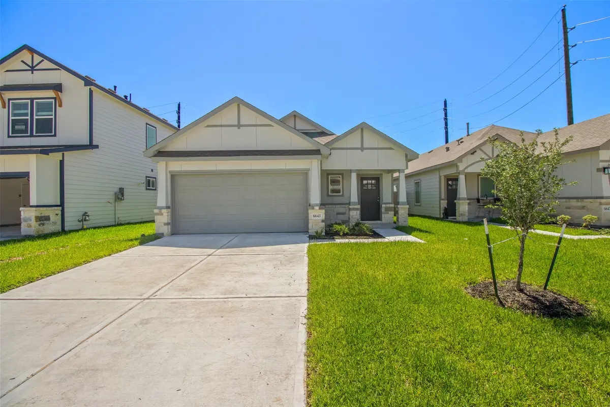 6643 Escondido Drive, Rosharon, TX 77583 - #1