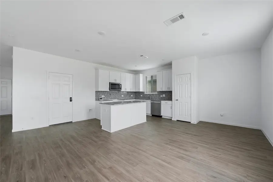 10705 Fairview Landing Drive, Houston, TX 77075 - Image #2