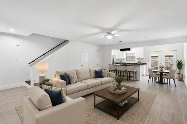 1011 Hamblen Road #205, Kingwood, TX 77339