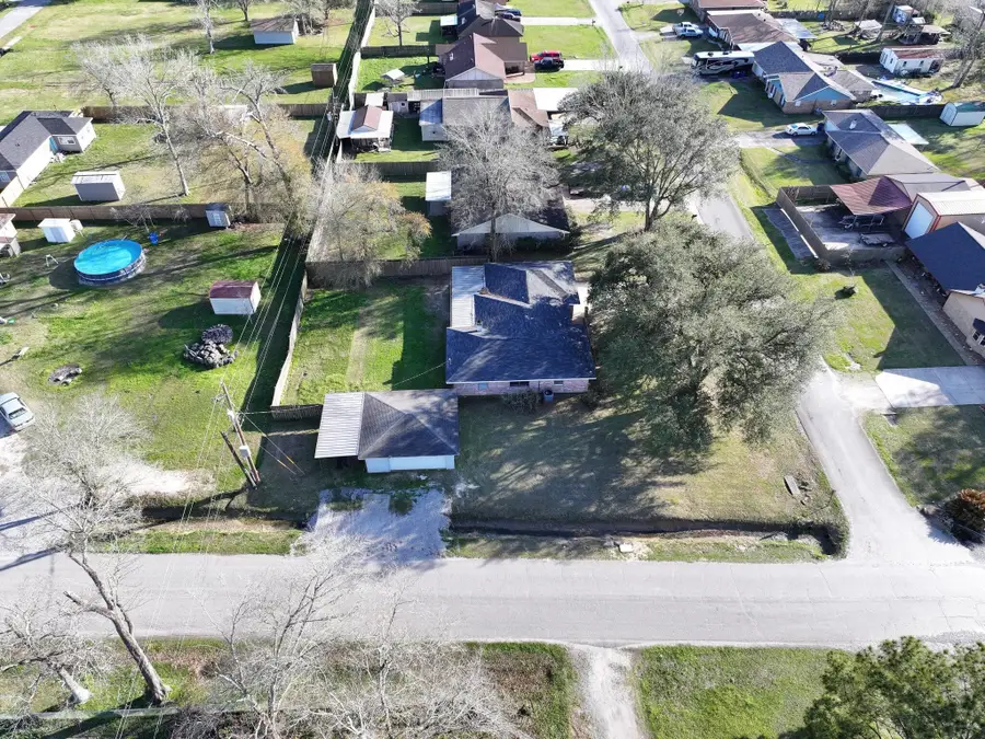 6720 Lancaster Drive, Orange, TX 77632 - Image #3