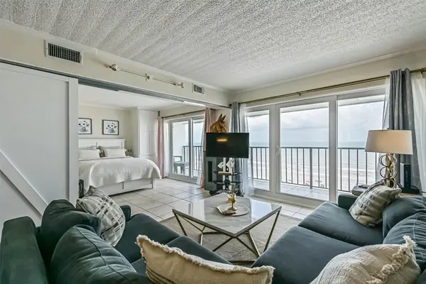 7310 Seawall Boulevard #807, Galveston, TX 77551