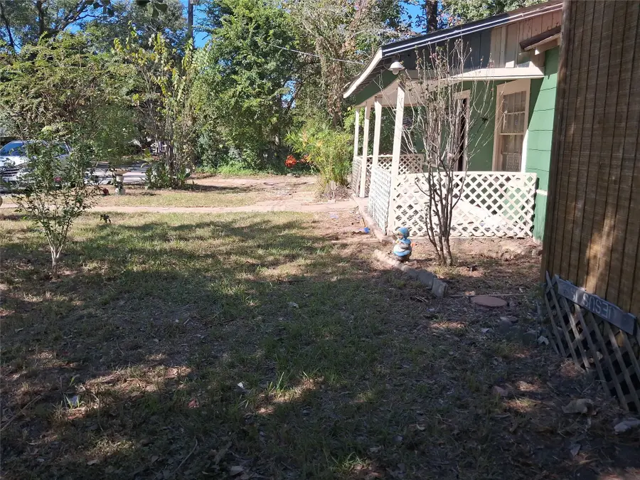610 W Feagin Street, Livingston, TX 77351 - #3