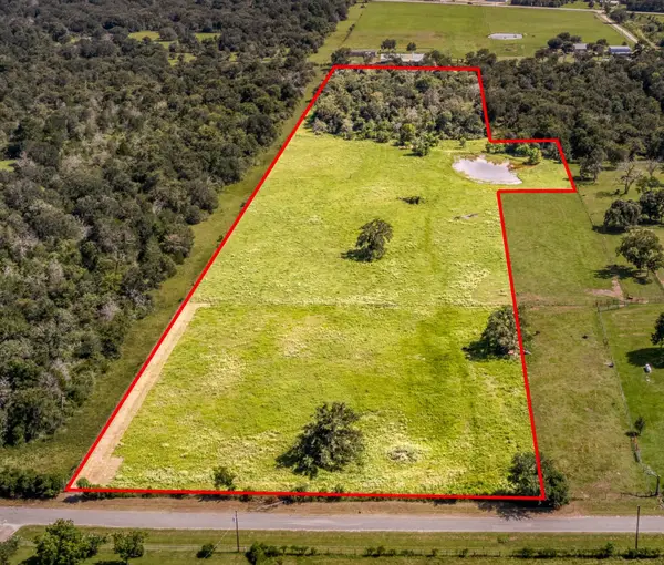 38201 Wiggins Road, Hempstead, TX 77445