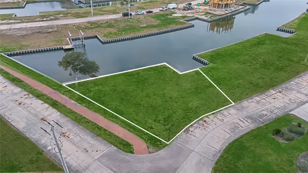 2 Ramrod, Hitchcock, TX 77563