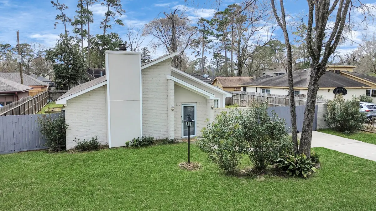 619 Shenandoah Drive, Shenandoah, TX 77381 - #1