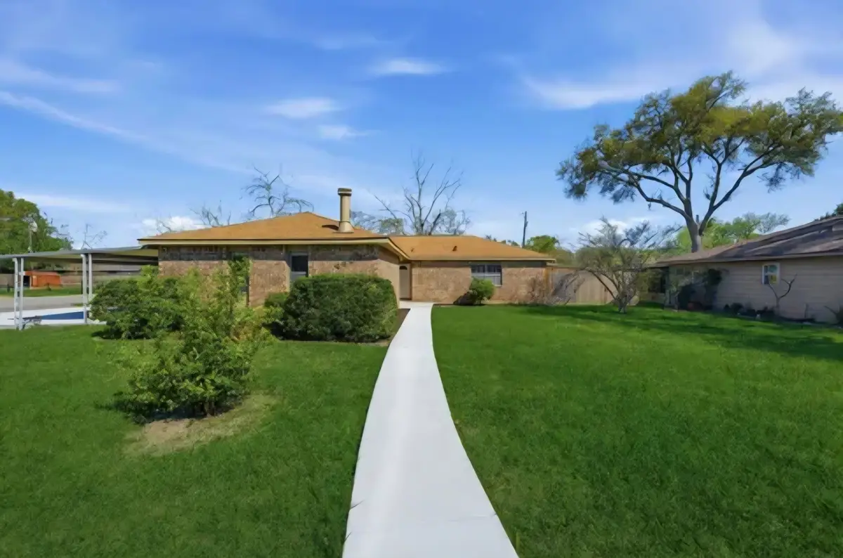 4803 28th Street E, Dickinson, TX 77539 - #1