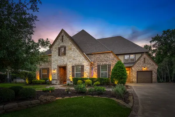 55 Freesia Court, Tomball, TX 77375