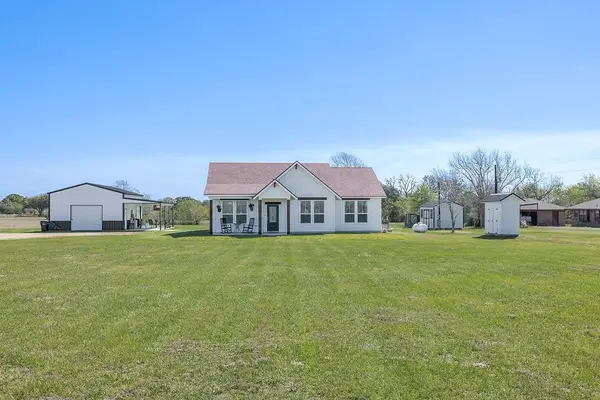 3354 Fm 155, Weimar, TX 78962