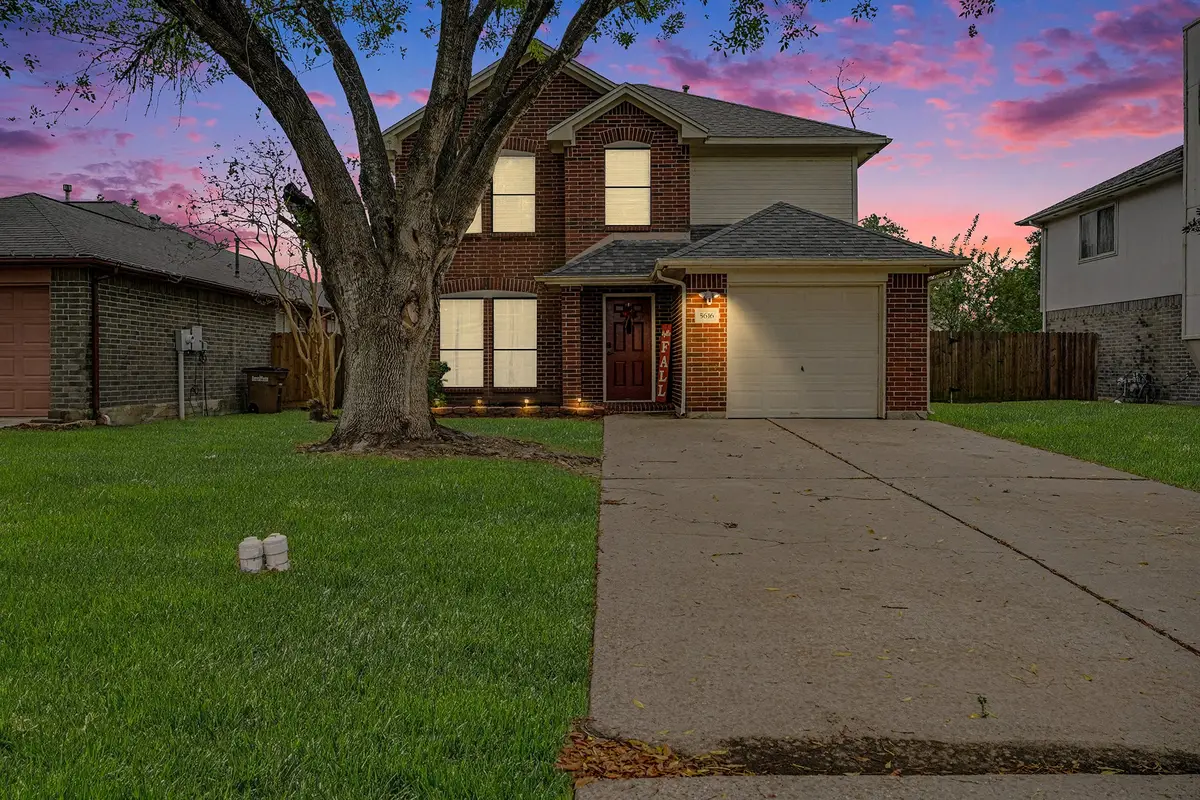 5616 Fargo Drive, Dickinson, TX 77539 - Image #1