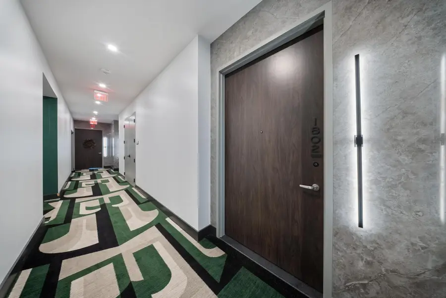 1711 Allen Parkway #1802, Houston, TX 77019 - Image #2