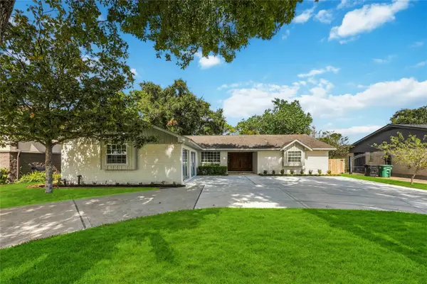5722 N Braeswood Boulevard, Houston, TX 77096