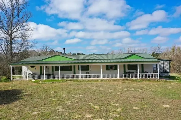 331 County Road 108 S, Center, TX 75935
